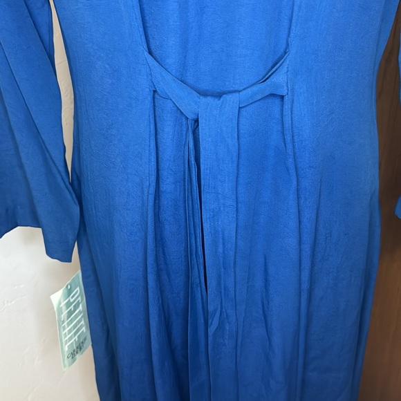 Ms. Conduct blue v-neck midi dress w gold button detail M - Picture 4 of 12